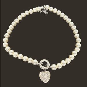 PRETTY NVC FAUX PEARL CHOKER NECKLACE WITH RHINESTONE HEART PENDANT
